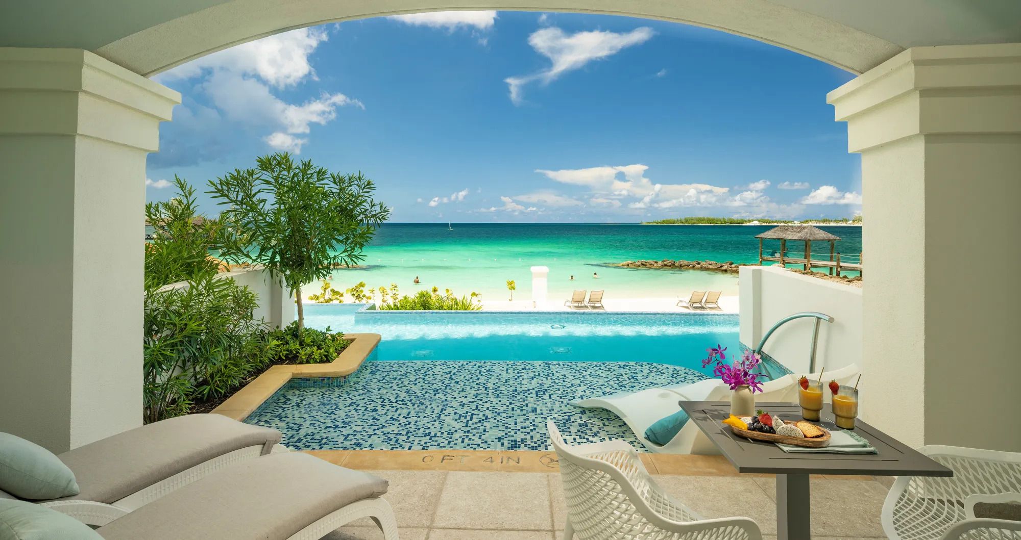bahamas-sandals-royal-bahamian-room