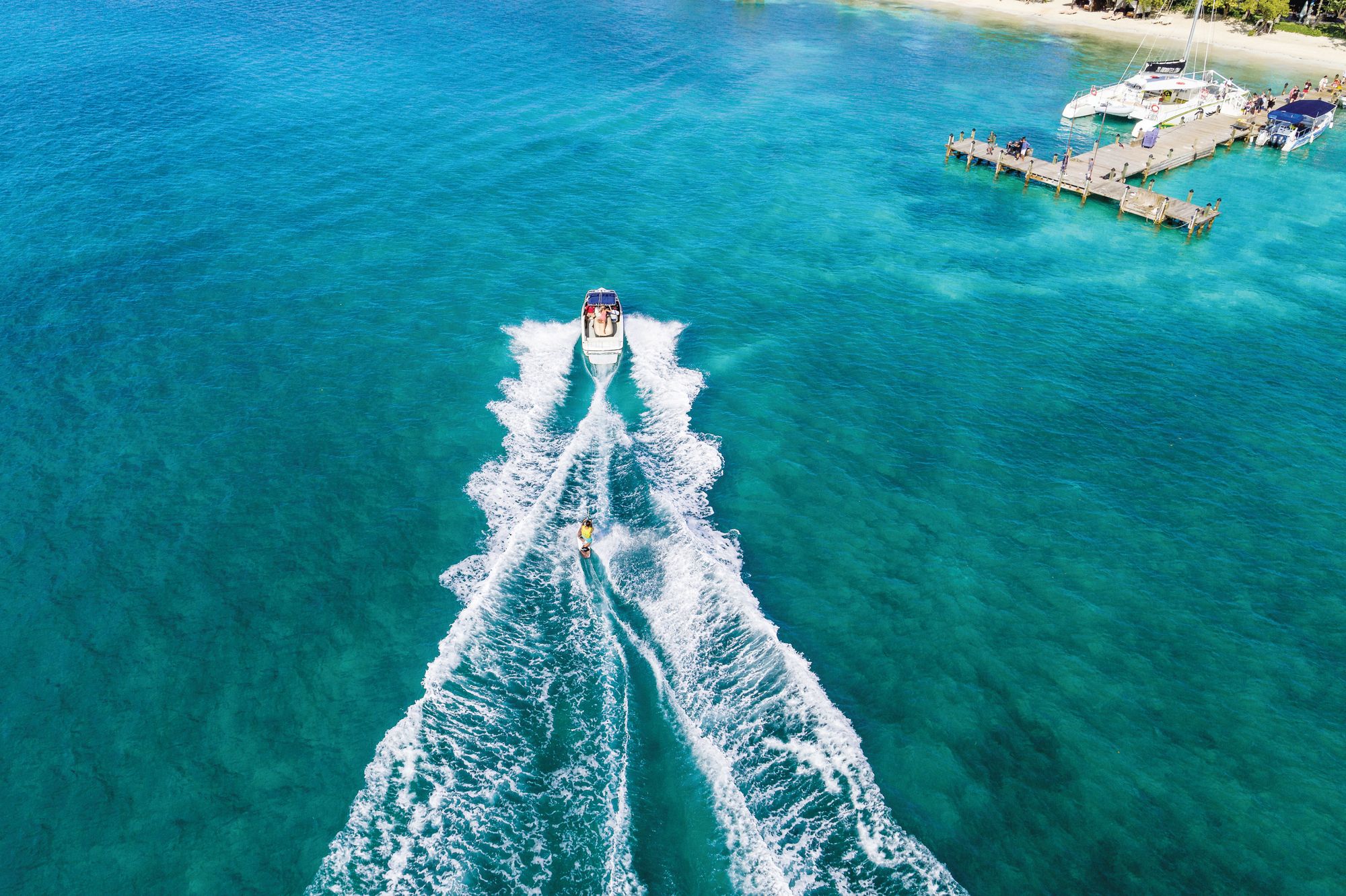 sandals-waterski